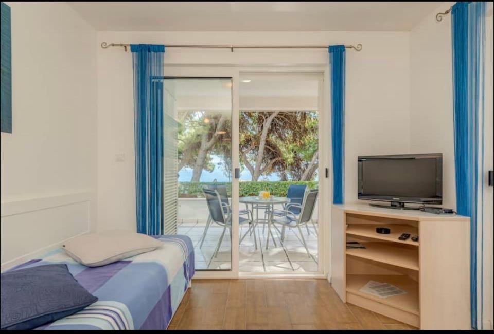 Apartment Promenade Zlatni Rat Bol Esterno foto