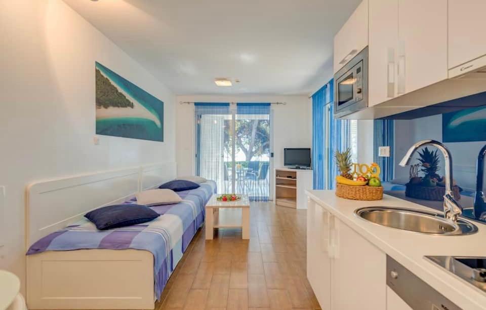 Apartment Promenade Zlatni Rat Bol Esterno foto
